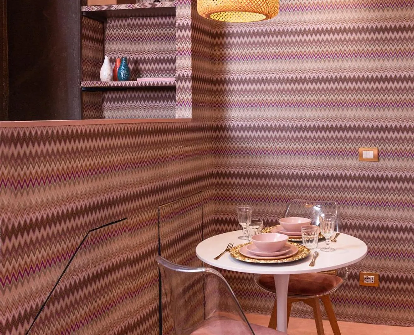 Piazza Del Carmine - Gold Exclusive Apartment - Apartment In The Underground No Windows Milan