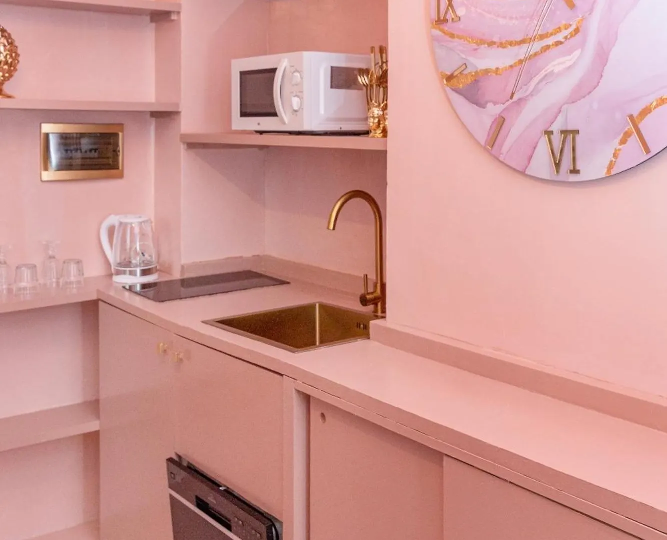 Piazza Del Carmine - Gold Exclusive Apartment - Apartment In The Underground No Windows Milan