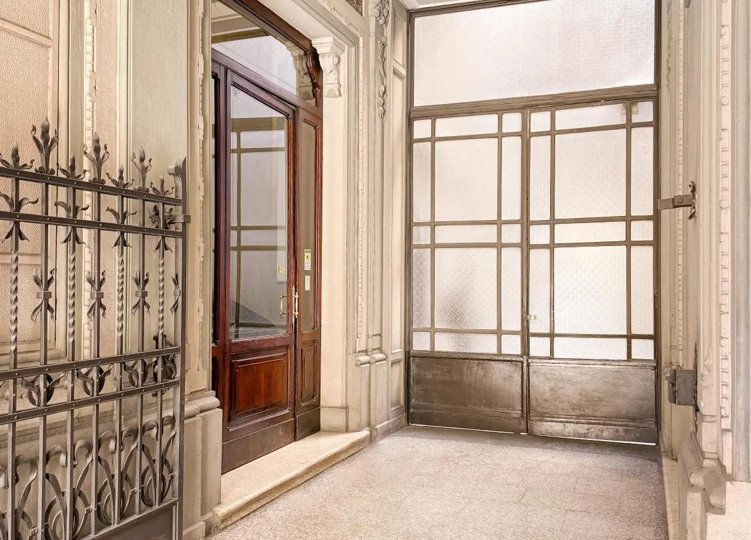 Piazza Del Carmine - Gold Exclusive Apartment - Apartment In The Underground No Windows Milan